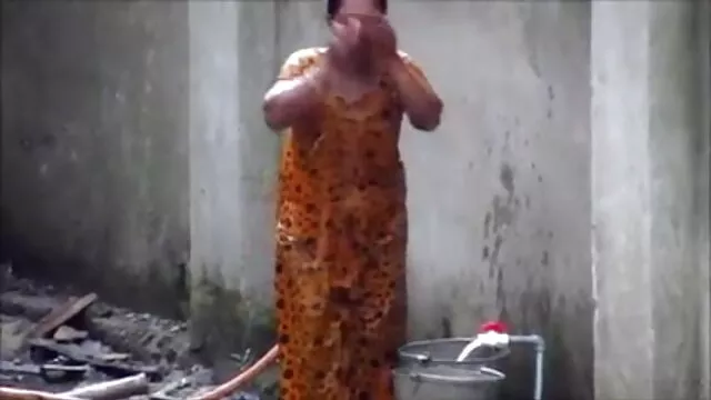 शौकिया करीना कपूर की सेक्सी वीडियो मूवी युगल ४