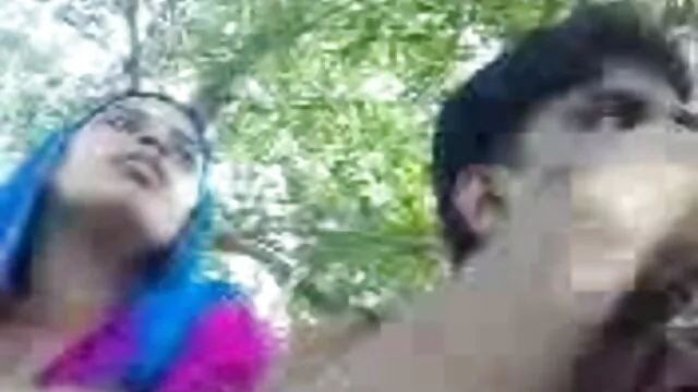 फ्रेंचाइजी शौकिया तौर पर काजल की सेक्सी मूवी शुरुआत करती है