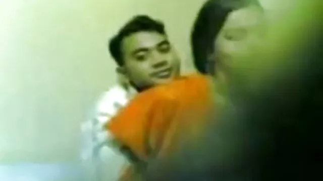 पिंपिन प्रियंका चोपड़ा की सेक्सी फुल मूवी एक अच्छी वेश्या