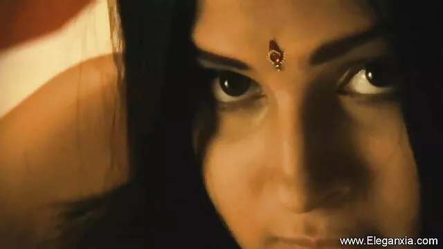 शियावे हिंदी की सेक्सी मूवी डेला विकृत