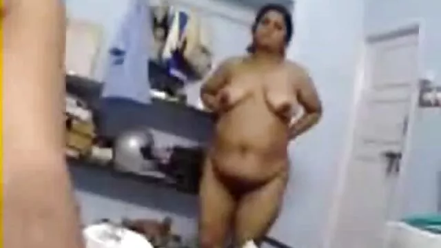 भव्य रेखा की सेक्सी मूवी परिपक्व बेकार है और एक मुर्गा बेकार है