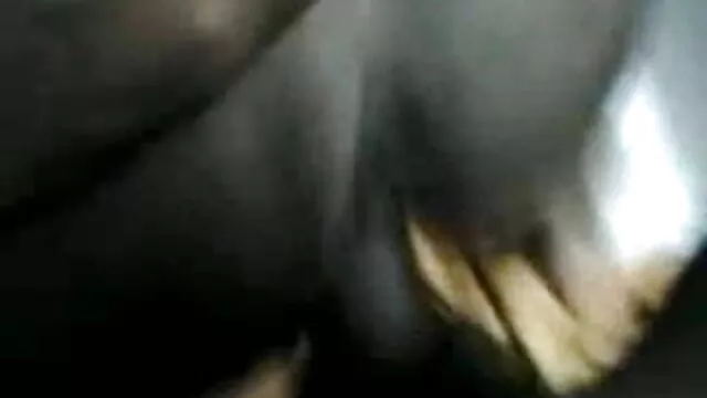 सॉफ्टकॉन सोलो एकल के साथ अकाने ओजोरा ने सेक्सी मूवी हीरोइन की अपनी क्लिट के साथ मस्ती की