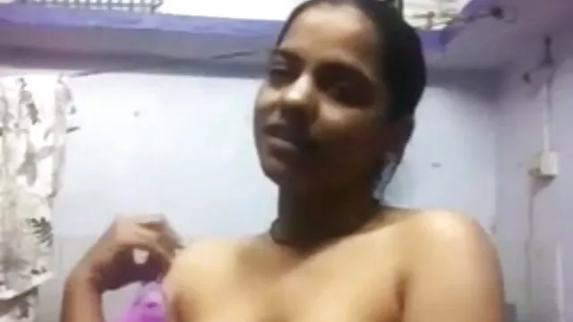 ईवा का डबल सह लोड उसकी हिंदी की सेक्सी मूवी गांड में घुसा