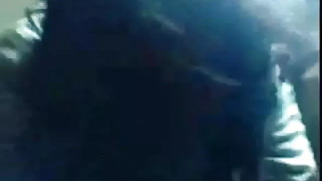मस्ती करती रानी की सेक्सी मूवी तीन लड़कियां ...