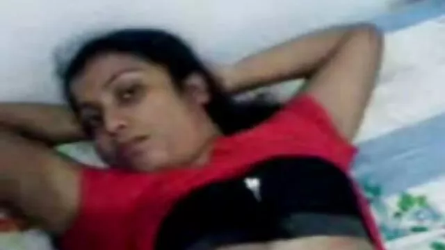 लिल मैक्सिकन स्लट देसीरी सपना की सेक्सी मूवी इन थहा शॉवर पीटी 1