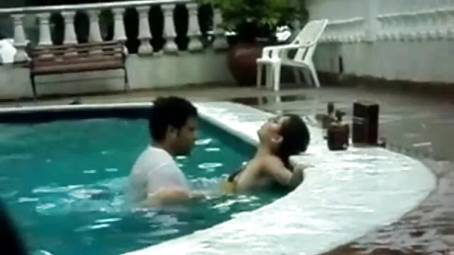 MILFs युवा लंड पसंद करती है सनी देओल की सेक्सी मूवी P2