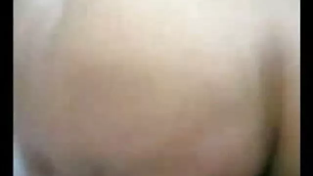 कैम पर खेल रहा संभोग की मूवी है