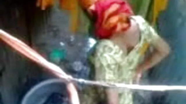 दो बड़े स्तन प्यार की सेक्सी मूवी एक साथ बड़े स्तन पर ले लो