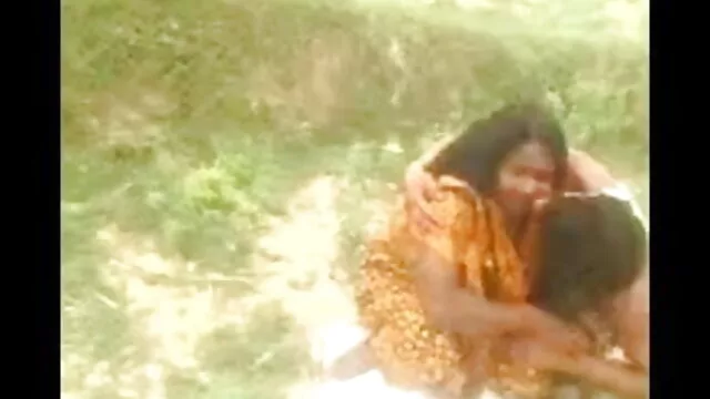 मीठे उम्मीदवार पैर 04 सोनाली की सेक्सी मूवी