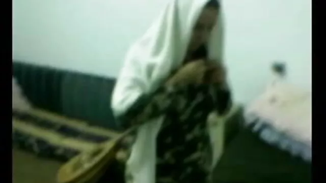 बाथटब में ममता कुलकर्णी की सेक्सी मूवी शर्मीले एशियाई के साथ खेलना
