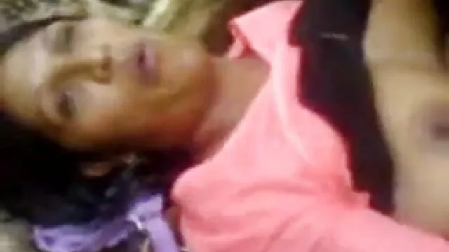 दो लंड चूस बॉलीवुड की सेक्सी मूवी रही थी