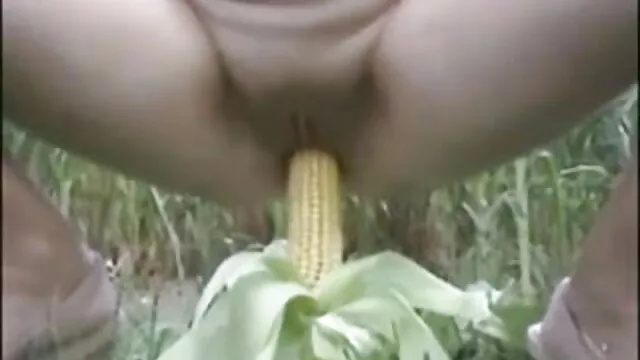 युवा जोड़े वेबकैम पर खेल खेलते सपना की सेक्सी मूवी हैं