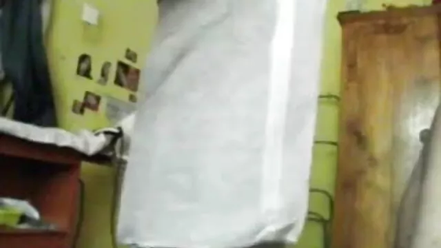 एमेच्योर प्रेमिका एक बॉलीवुड की सेक्सी मूवी बड़ा मुर्गा deepthroats