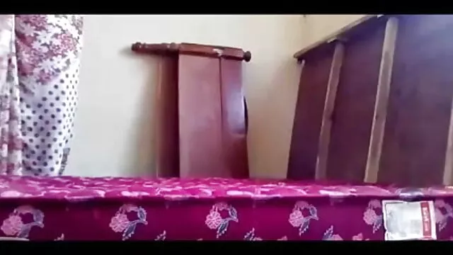 विंटेज शक्ति कपूर की सेक्सी मूवी त्रिगुट