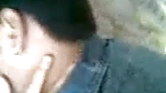 शौकिया काले बेब काजोल की सेक्सी मूवी बगीचे में एक गर्म झटका नौकरी देता है