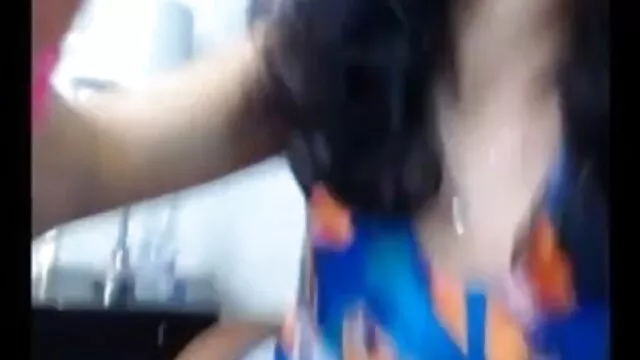 तंग लेगिन्स और सेक्सी गधा सनी लियोन की सेक्सी वीडियो मूवी 2