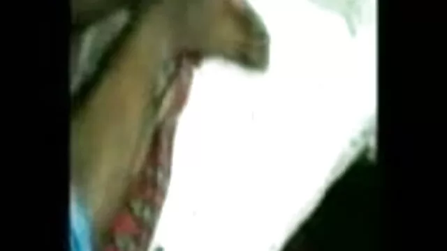 क्रिस उँगलियाँ सनी लियोन की सेक्सी मूवी वीडियो बिस्तर पर उसके बालों छीन