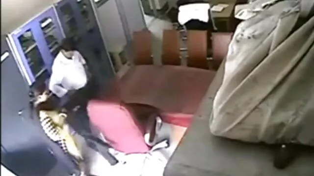 अंतरजातीय काजोल की सेक्सी मूवी गैंगबैंग